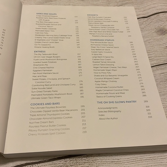 NEW - The Oh She Glows Everyday Cookbook​​ - Picture 4 of 4